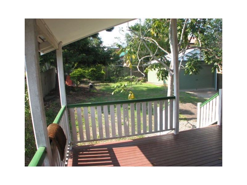 52 Overend Street, Norman Park QLD 4170