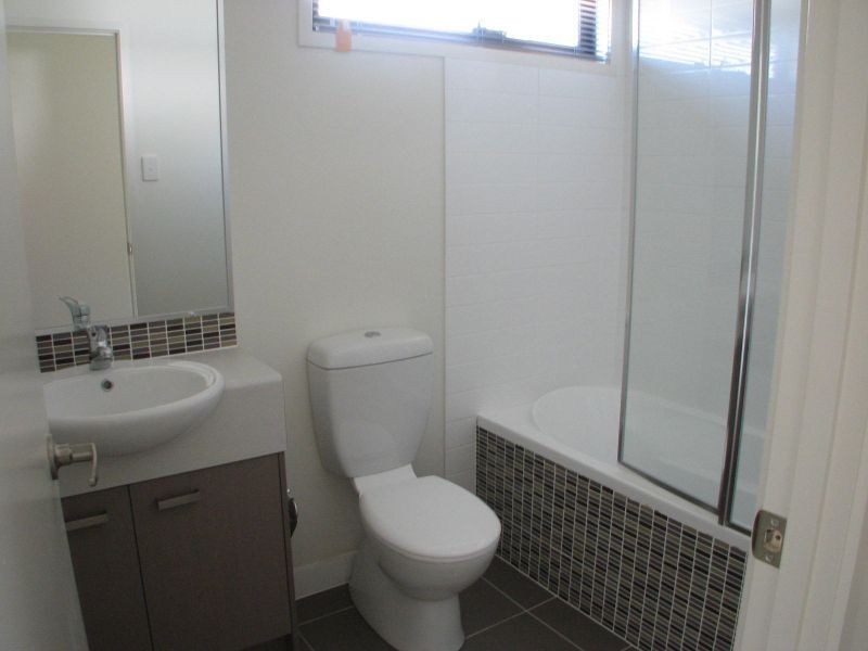 2/111 Thynne Road, Morningside QLD 4170
