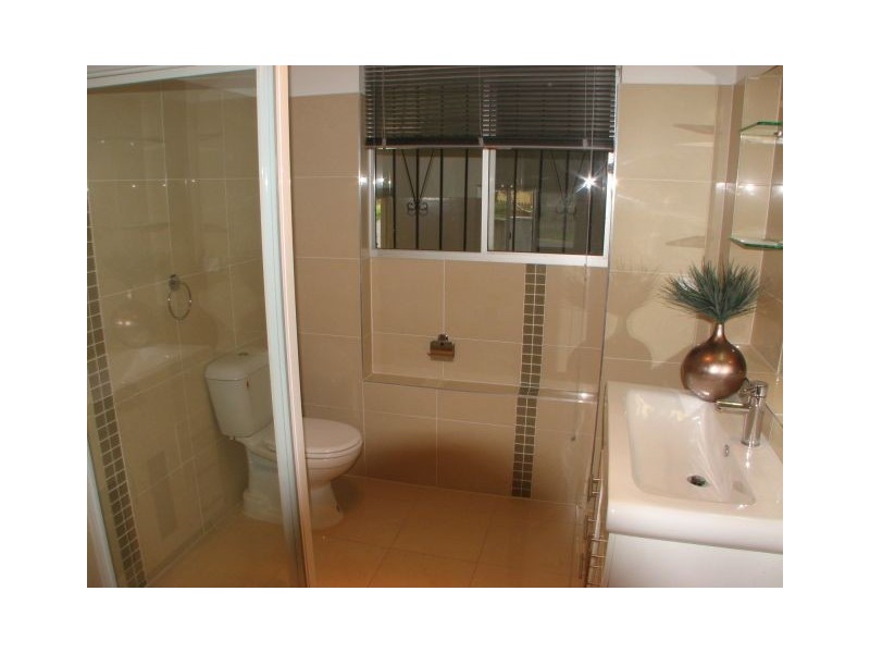 111 Ham Road, Mansfield QLD 4122