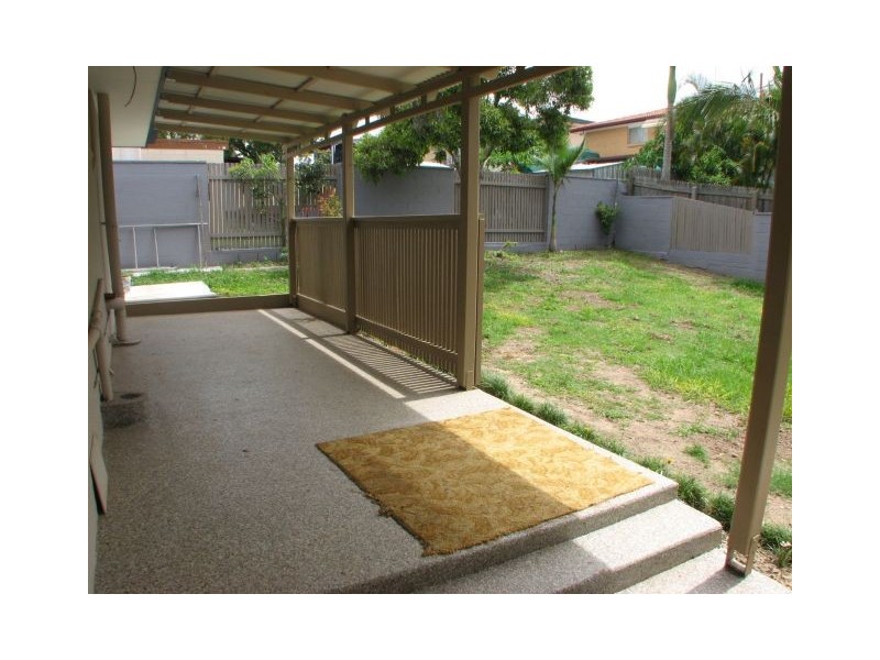 111 Ham Road, Mansfield QLD 4122