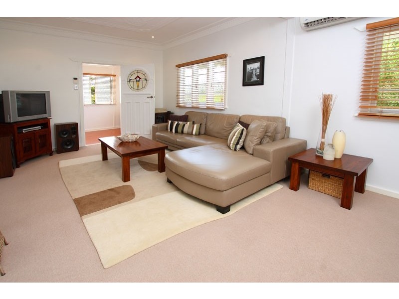 163 Hawthorne Road, Hawthorne QLD 4171