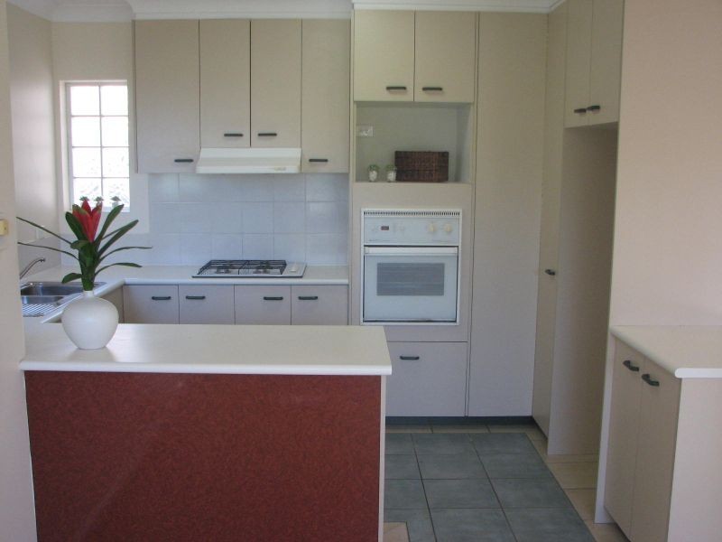 2/30 Miles Street, Hawthorne QLD 4171