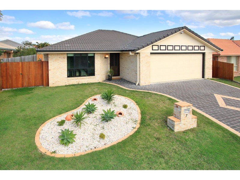 7 Hyndes Close, Wakerley QLD 4154