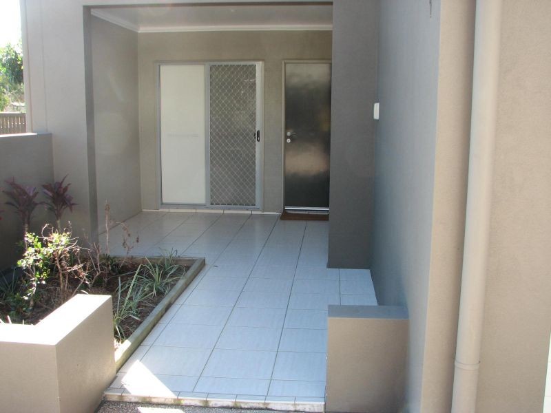 1/12 Ormuz Street, Carina Heights QLD 4152