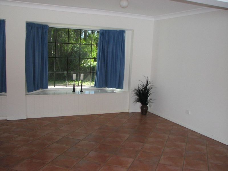 9 Melinda Court, Springwood QLD 4127