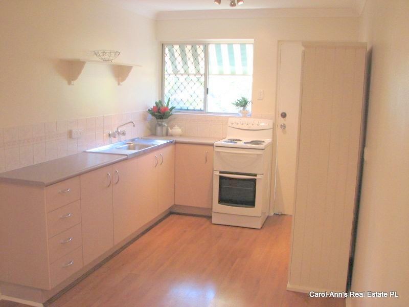 2/253 Riding Road, Balmoral QLD 4171