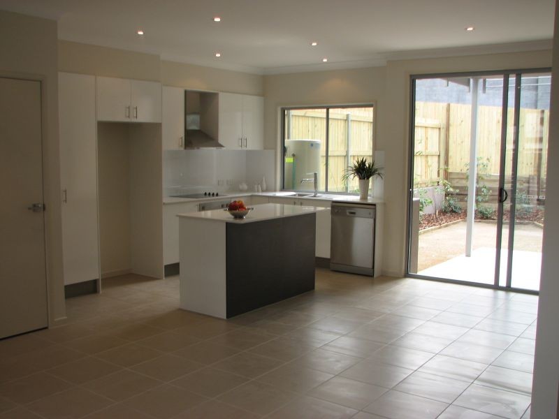 5,6,7,8 21 Bartlett Street, Morningside QLD 4170