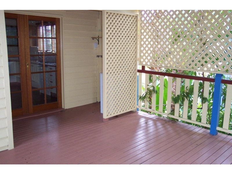 17 Mullens Street, Hawthorne QLD 4171