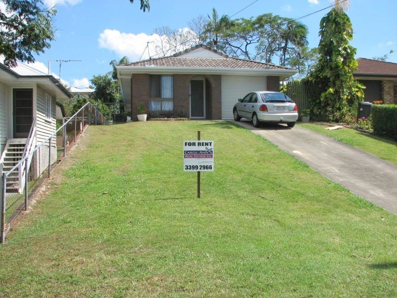 23 Greens Road, Coorparoo QLD 4151