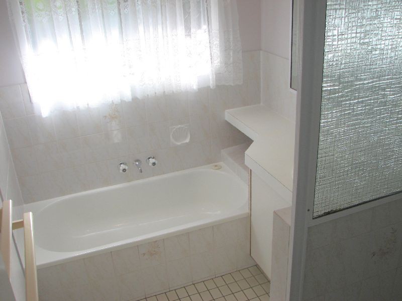 23 Greens Road, Coorparoo QLD 4151