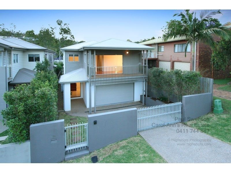 10 Sphinx Street, Balmoral QLD 4171