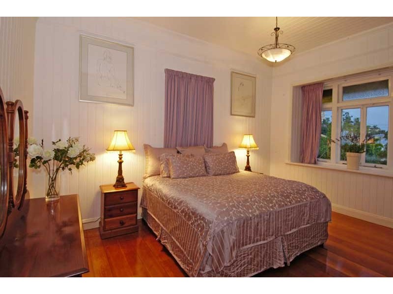 78 Wynnum Road, Norman Park QLD 4170