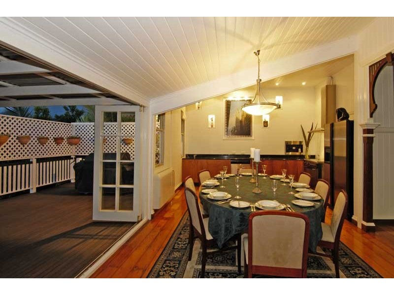 78 Wynnum Road, Norman Park QLD 4170