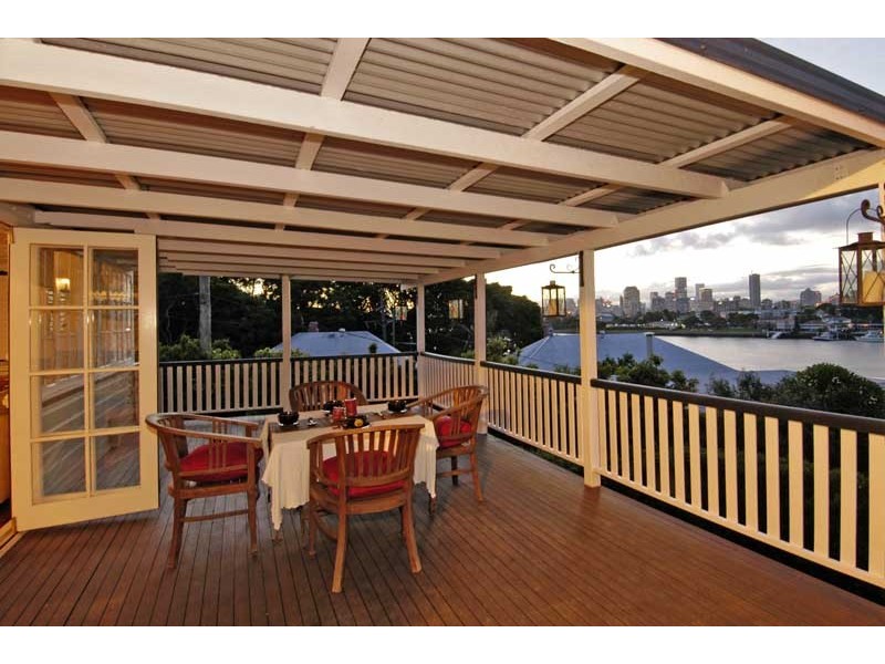 78 Wynnum Road, Norman Park QLD 4170