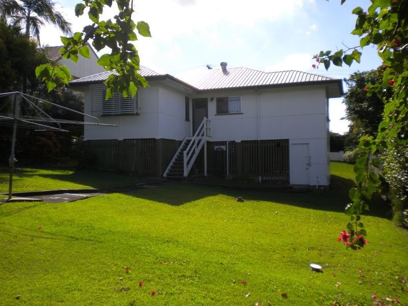 59 Sydney Avenue, Camp Hill QLD 4152