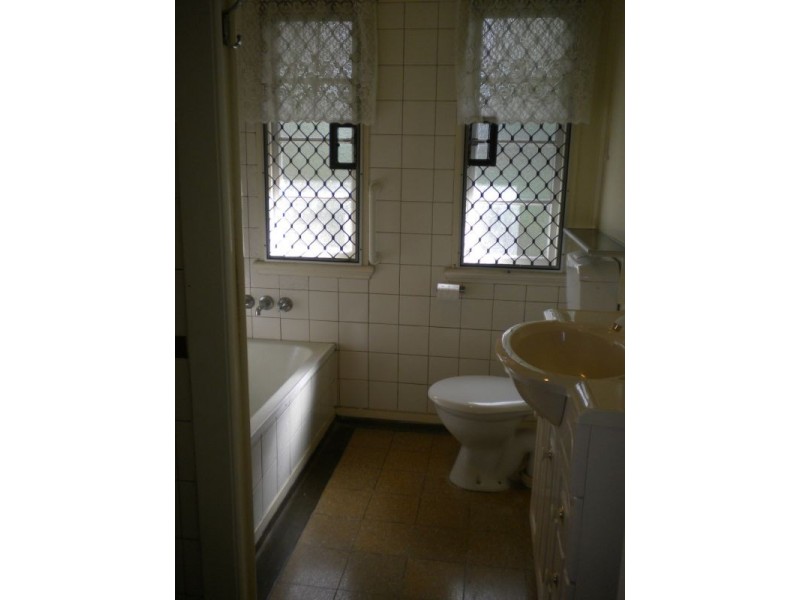 59 Sydney Avenue, Camp Hill QLD 4152