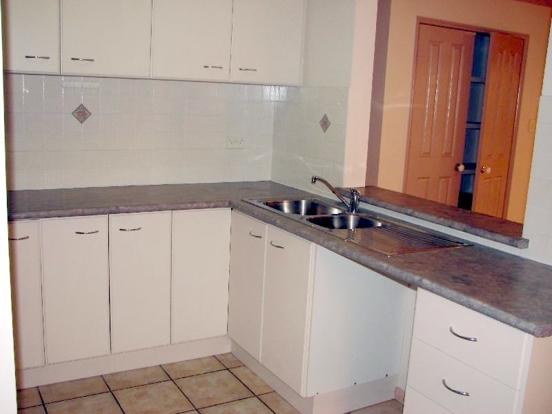 2/27 Vine Street, Greenslopes QLD 4120