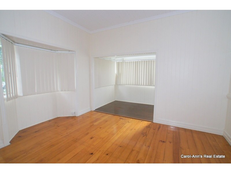 17 Dover Street, Hawthorne QLD 4171