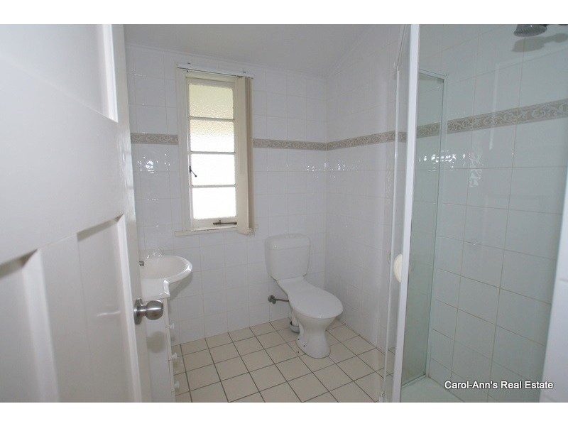 17 Dover Street, Hawthorne QLD 4171