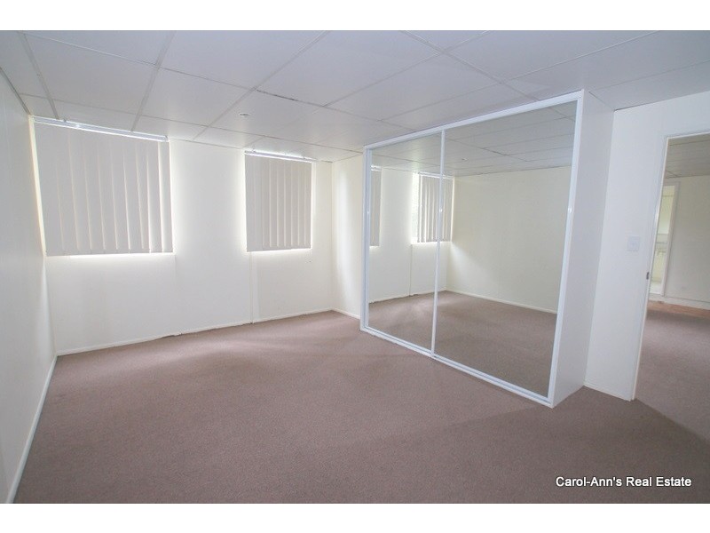 17 Dover Street, Hawthorne QLD 4171