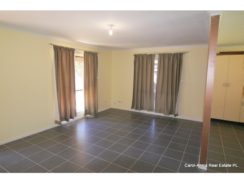 17 Quandong Street, Crestmead QLD 4132