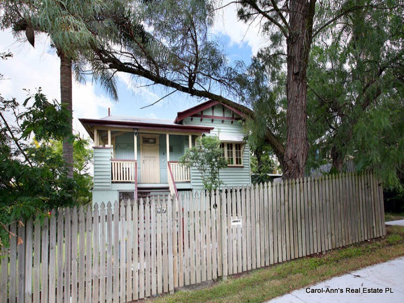 97 Macrossan Avenue, Norman Park QLD 4170