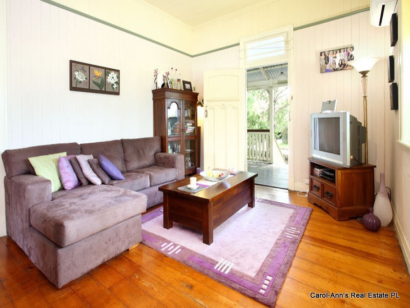 97 Macrossan Avenue, Norman Park QLD 4170