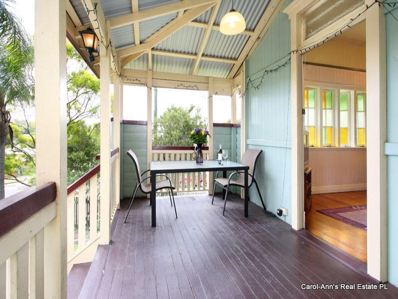 97 Macrossan Avenue, Norman Park QLD 4170