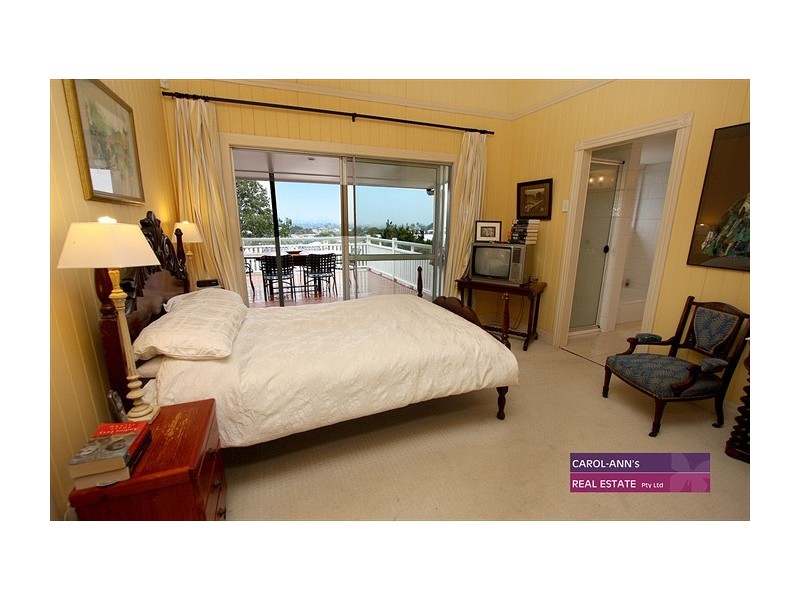 130 Sackville Street, Greenslopes QLD 4120