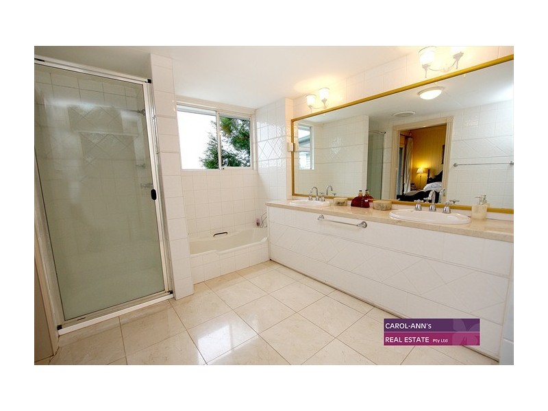 130 Sackville Street, Greenslopes QLD 4120