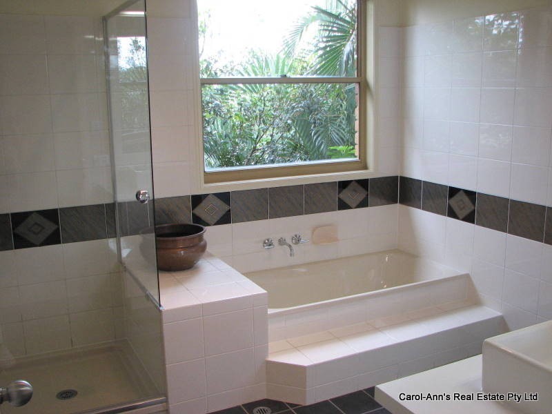 . Kuranda Street, Balmoral QLD 4171