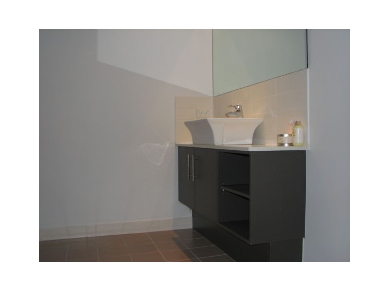 8/12 Agnes Street, Morningside QLD 4170