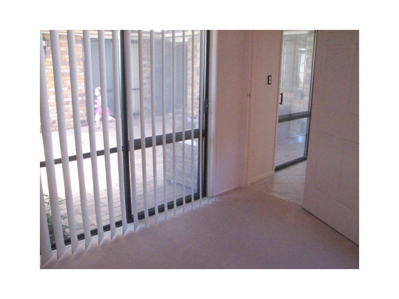 15 Stanmere Street, Carindale QLD 4152