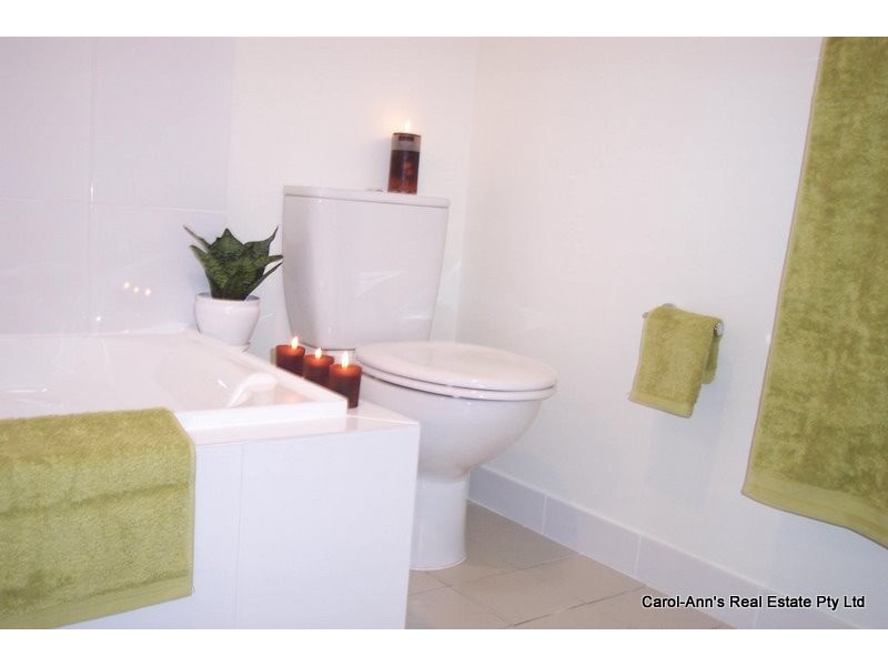 2/9 Baringa Street, Morningside QLD 4170