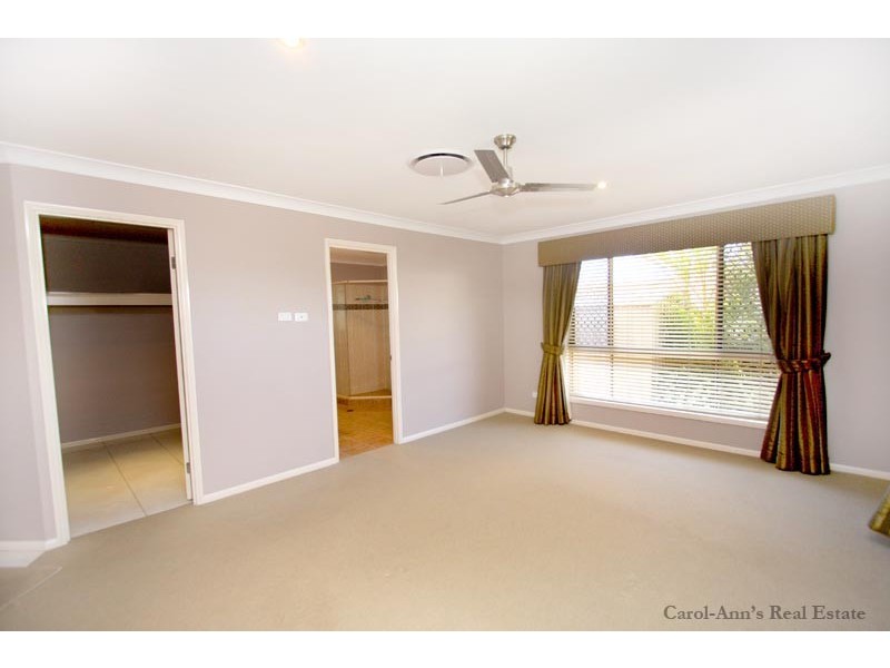11 Behan Crescent, Wakerley QLD 4154