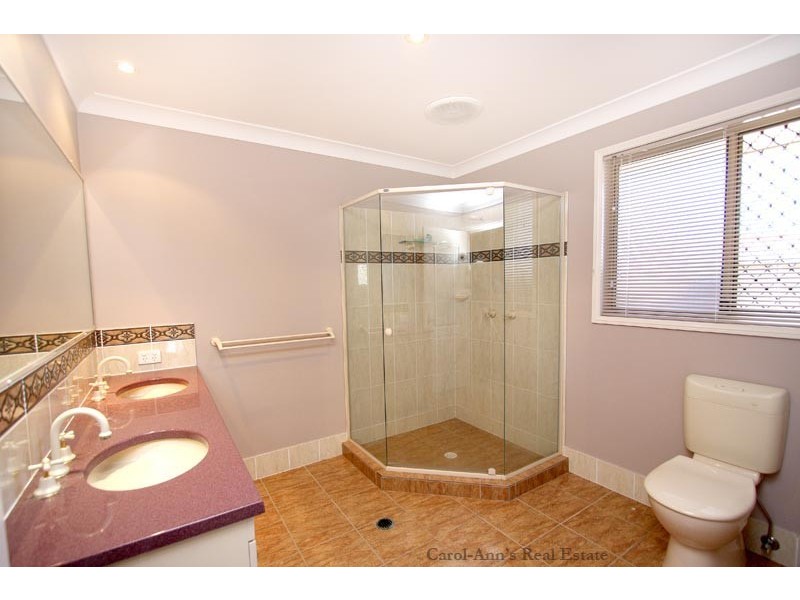 11 Behan Crescent, Wakerley QLD 4154