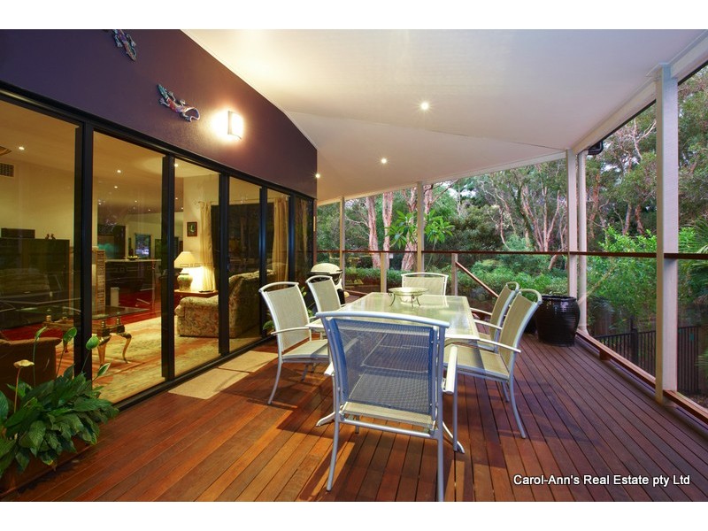 17 Jenolan Avenue, Hawthorne QLD 4171