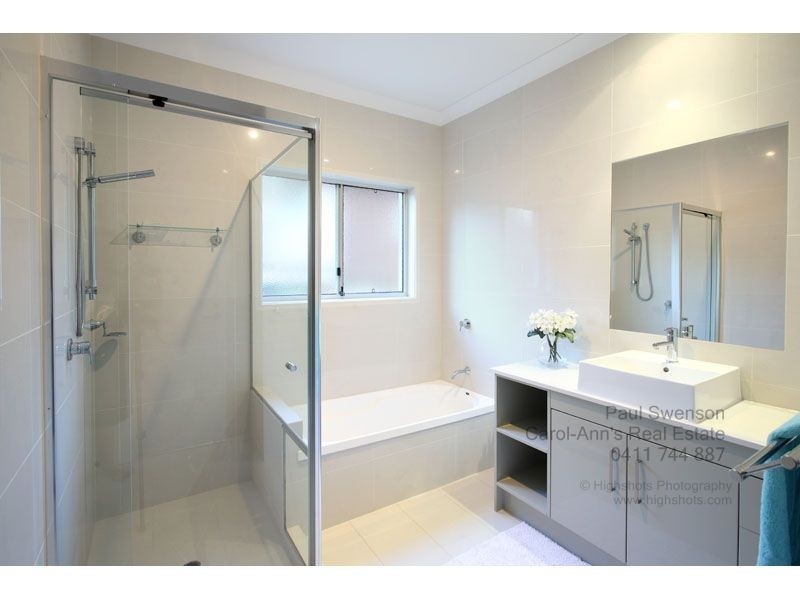 10 Sphinx Street, Balmoral QLD 4171