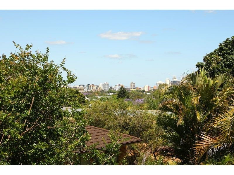 5/64 Miles Street, Hawthorne QLD 4171