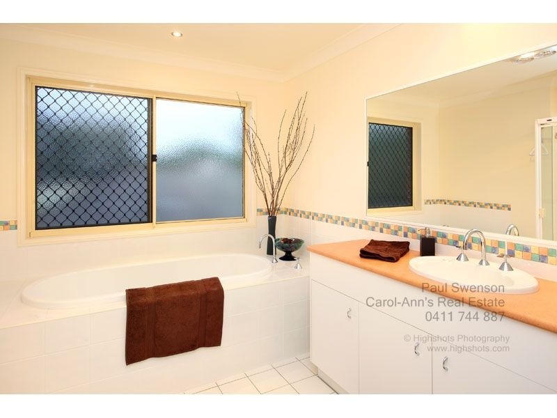 19 Tandoor Street, Morningside QLD 4170