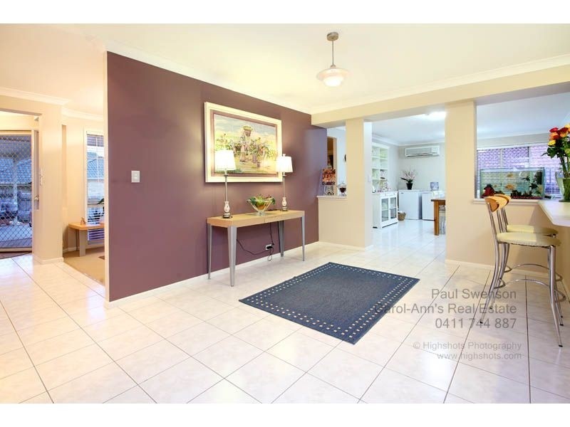 13 Savanna Pl, Eight Mile Plains QLD 4113