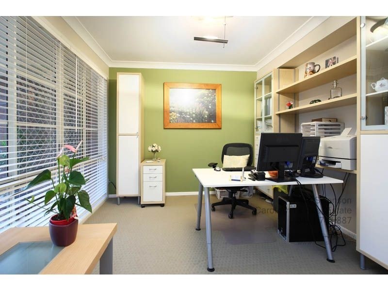 13 Savanna Pl, Eight Mile Plains QLD 4113