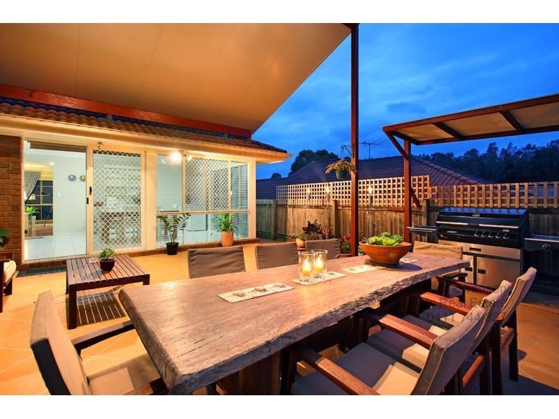 13 Savanna Pl, Eight Mile Plains QLD 4113