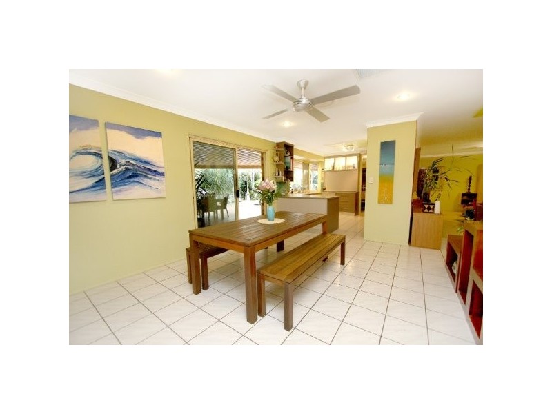 11 Franquin Cr, Kuraby QLD 4112