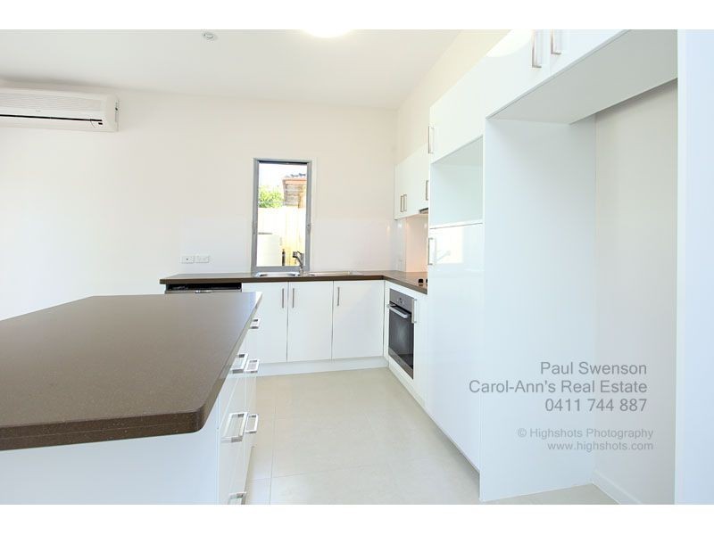 1/79 Dickenson Street, Carina QLD 4152