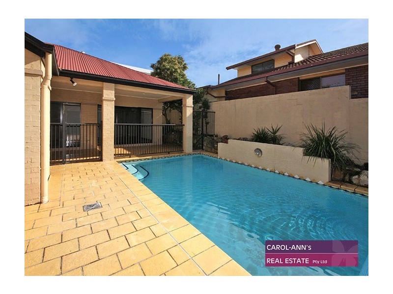 16 David Street, Morningside QLD 4170