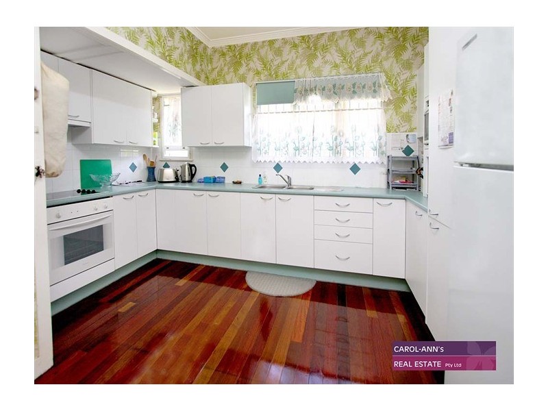 7 Latina Ave, Seven Hills QLD 4170
