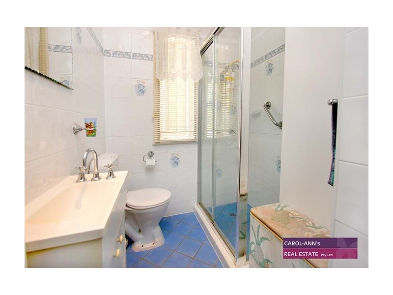 7 Latina Ave, Seven Hills QLD 4170