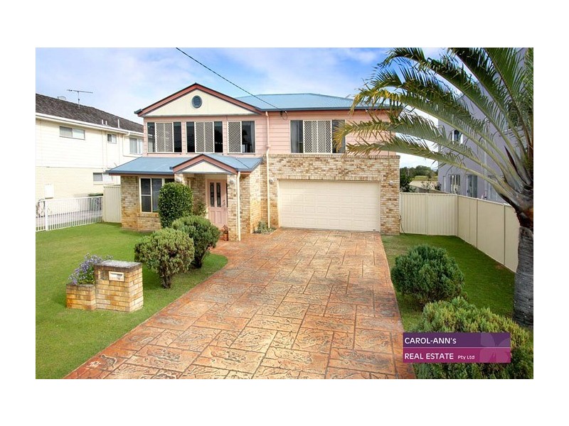 33 The Esplanade, Jacobs Well QLD 4208
