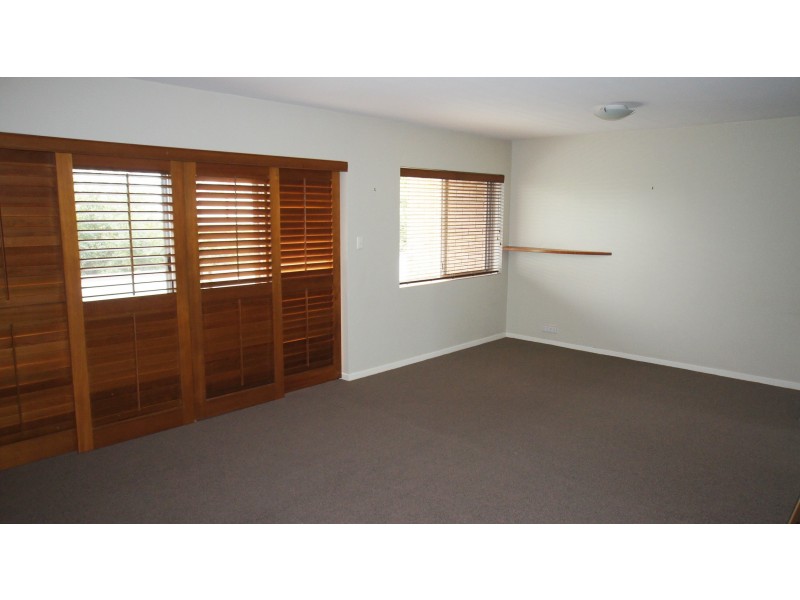 2/61 Rialto Street, Coorparoo QLD 4151